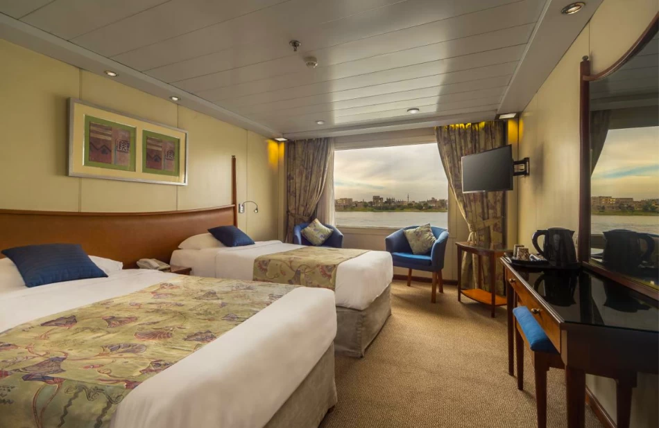 Movenpick Royal Lotus Nile cruise excursion