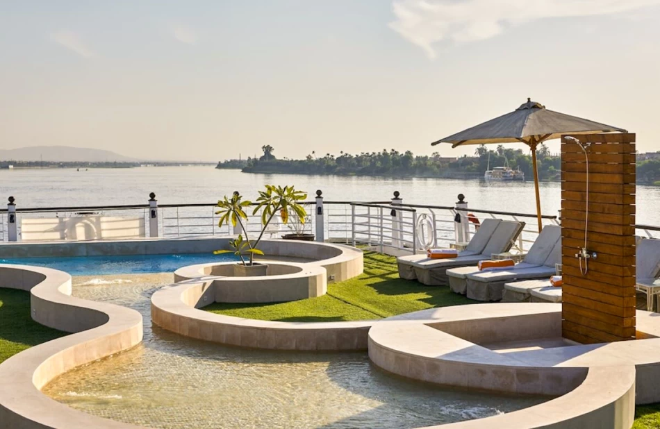 4-Day Movenpick Royal Lotus Nile cruise excursion tour