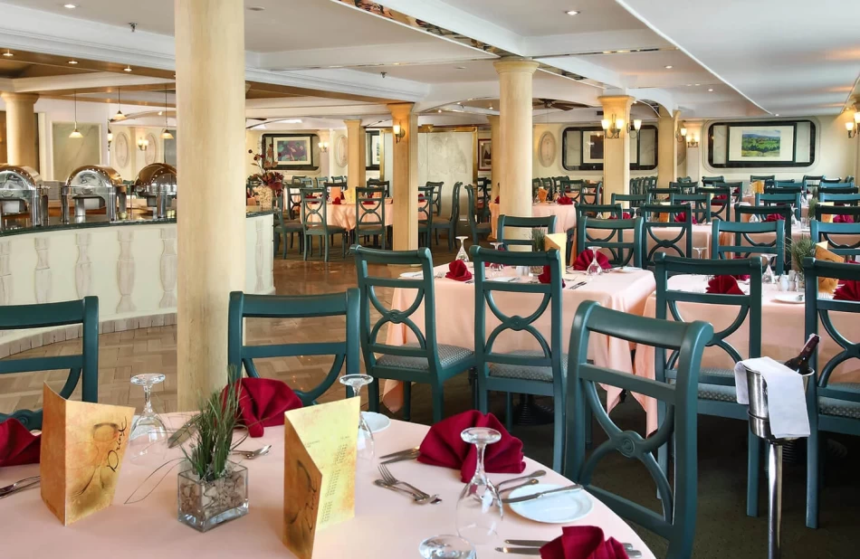 Sonesta Moon Goddess Nile cruise dinner rooms