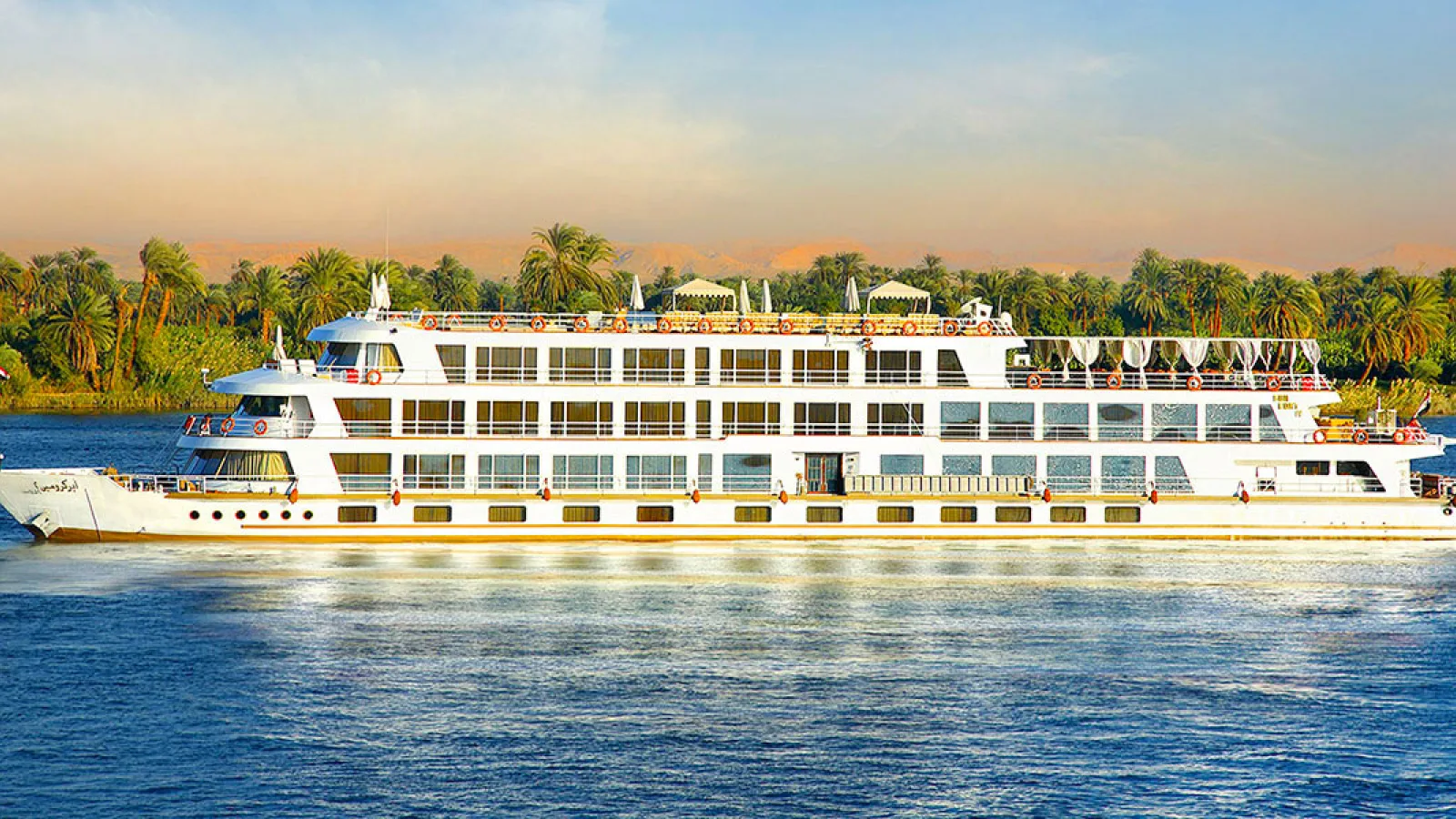 Luxury Nile Cruise with Private Deck – Experience Premium Egypt Travel