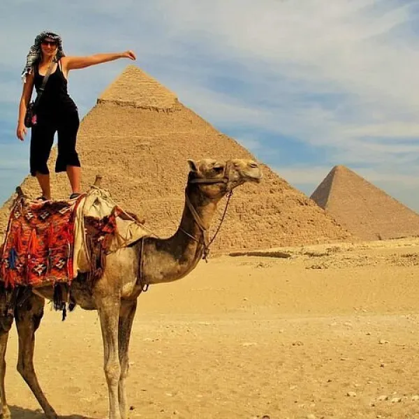 Explore Cairo with Day Tours – Expert Guides, Easy Travel