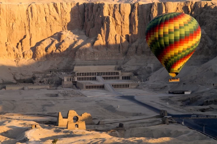 Explore Ancient Egypt’s Heart with Top Egypt Day Tours