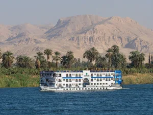 10-Day Egypt Christmas & New Year Tour: Pyramids, Nile Cruise & Red Sea
