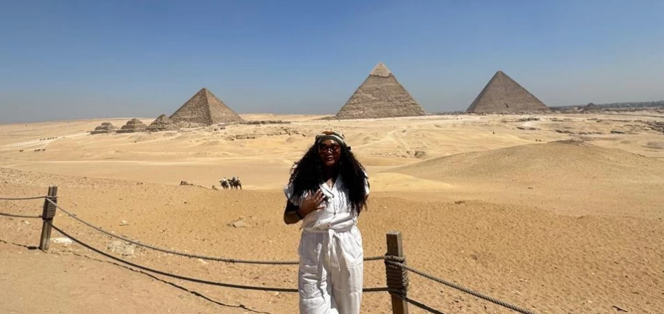 giza pyramids with egypt day trips