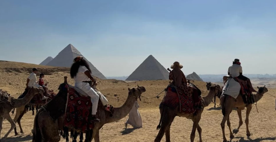 giza pyramids with egypt day trips