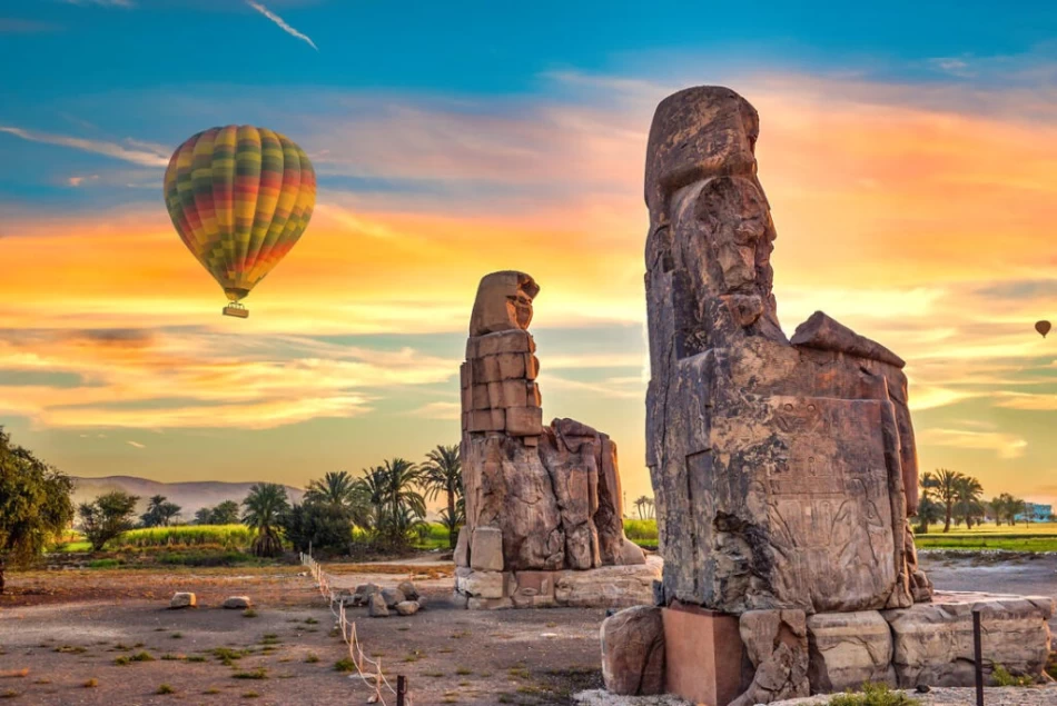 Colossi of Memnon visit in Luxor from Hurghada