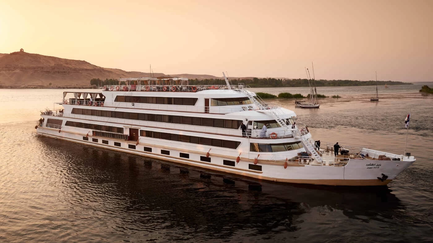 Our Nile cruise packages are designed to take you on a dream journey between Luxor and Aswan