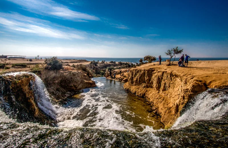 Waterfalls & Lake System on a Fayoum geology and fossils student expedition