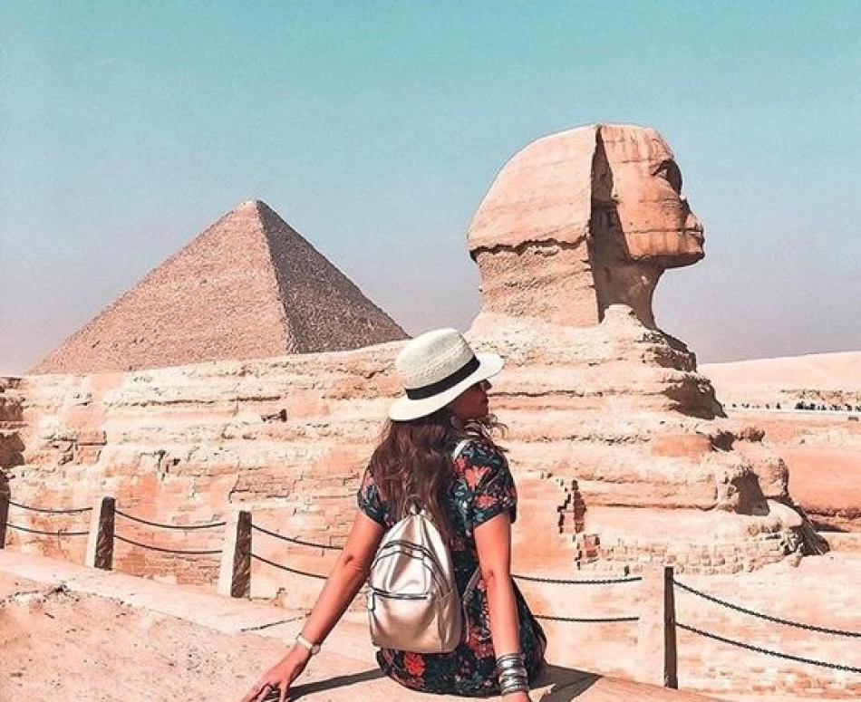 Cairo from Dahab by Air – Pyramids, Museum & Bazaar