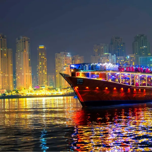 traditional dhow cruise dinner with buffet in Dubai