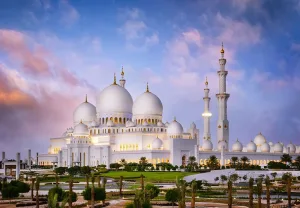 Abu Dhabi Sheikh Zayed Mosque Half-Day Tour from Dubai
