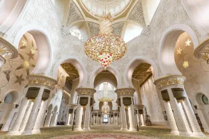 Abu Dhabi Sheikh Zayed Mosque Half-Day Tour from Dubai