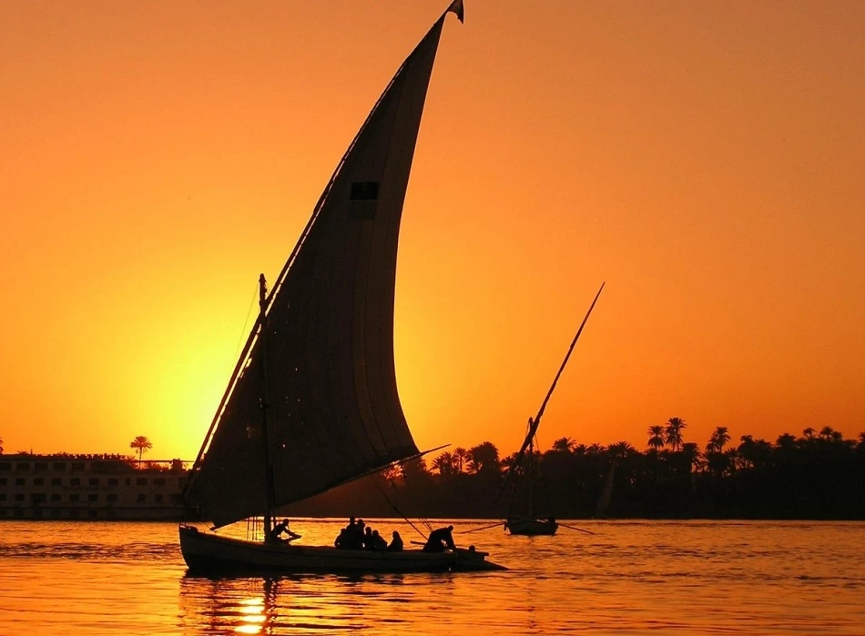 Luxor day trips – Golden hour felucca sailing on the Nile