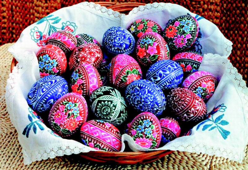 The traditions are a mix of Coptic Easter and the ancient Egyptian Easter traditions.